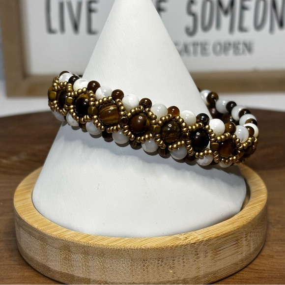 Gorgeous Artisan Handmade beaded bracelet - Picture 3 of 7